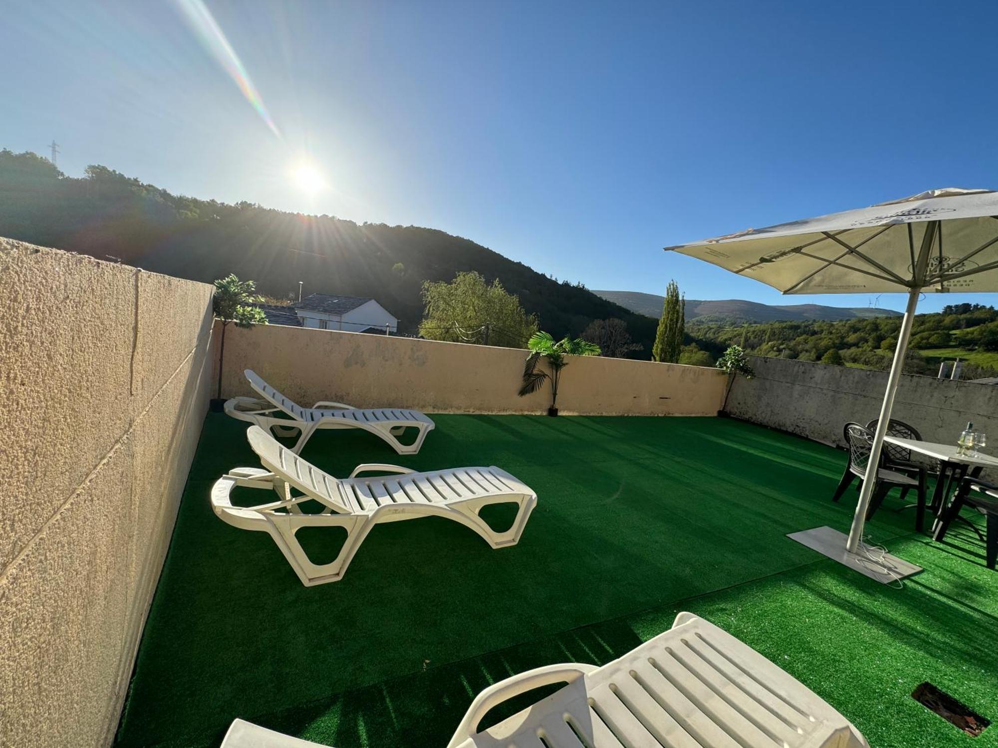 Triacastela Sunset Terrace Lägenhet Exteriör bild